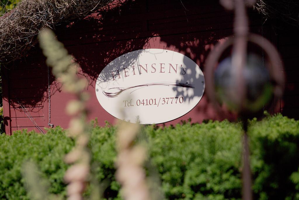 Heinsens Ellerbek Bed and Breakfast Εξωτερικό φωτογραφία