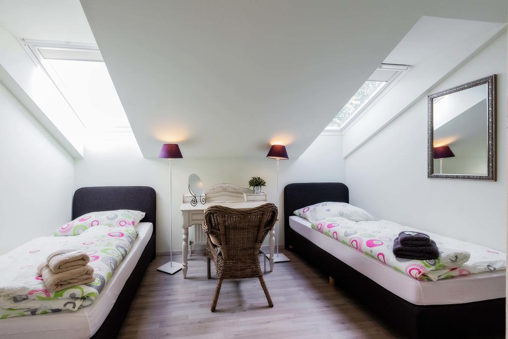 Heinsens Ellerbek Bed and Breakfast Εξωτερικό φωτογραφία