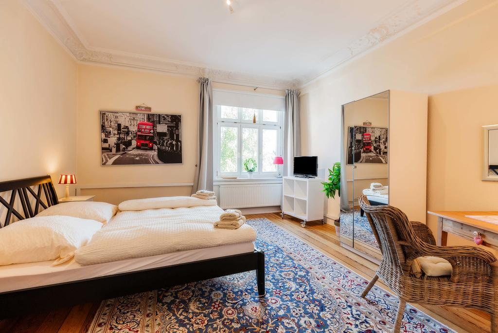 Heinsens Ellerbek Bed and Breakfast Εξωτερικό φωτογραφία