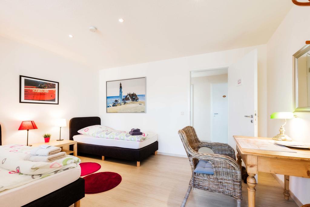Heinsens Ellerbek Bed and Breakfast Εξωτερικό φωτογραφία
