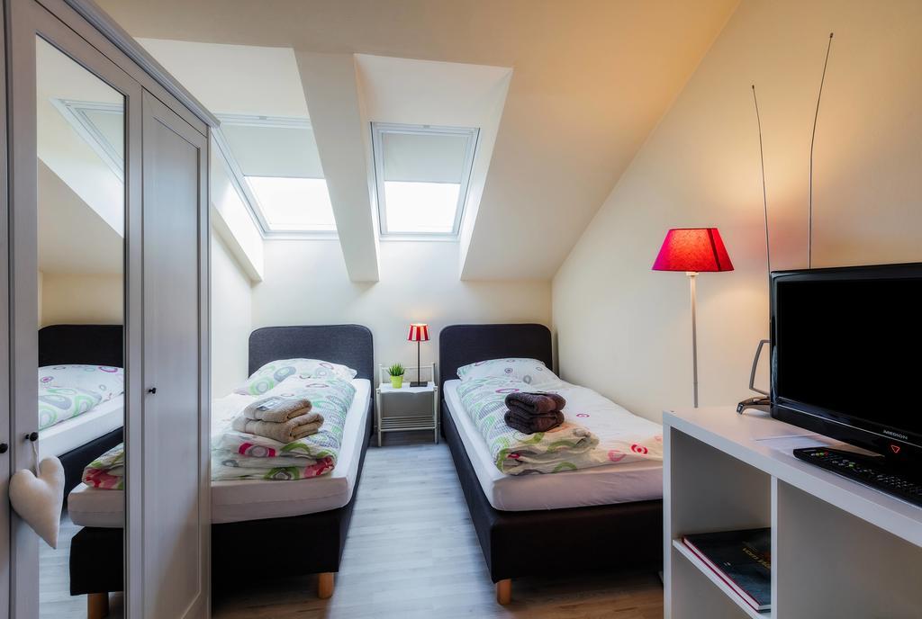 Heinsens Ellerbek Bed and Breakfast Εξωτερικό φωτογραφία